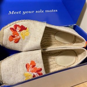 Vera Bradley flats with flower designs!!